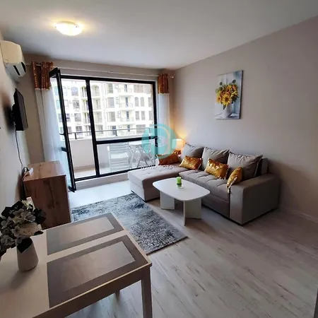 Apartment U Dacha - Premium Sunny Beach